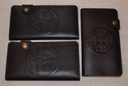 Портмоне коричневый maxi с денежной формулой богатства, купить, под заказ, амулет, оберег, пентакль, магические кольца, артефакты